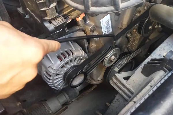 武宣转速传感器的工作原理是什么？